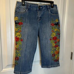 Blue IDentity Capri Size 8 embroidered and bedazzled